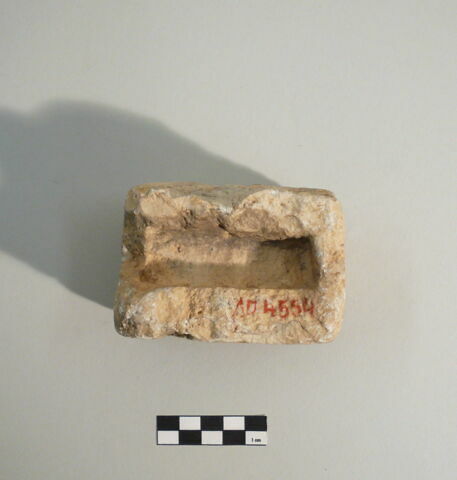 base, image 2/2