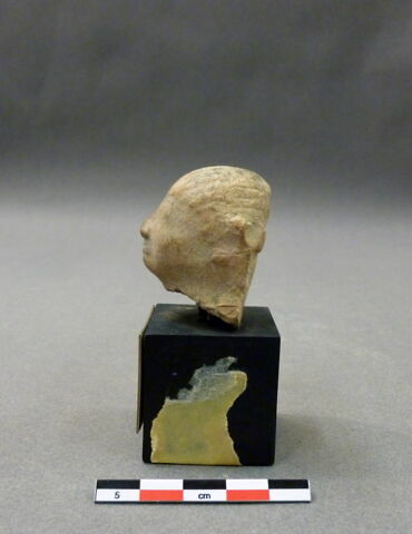 figurine, image 2/2
