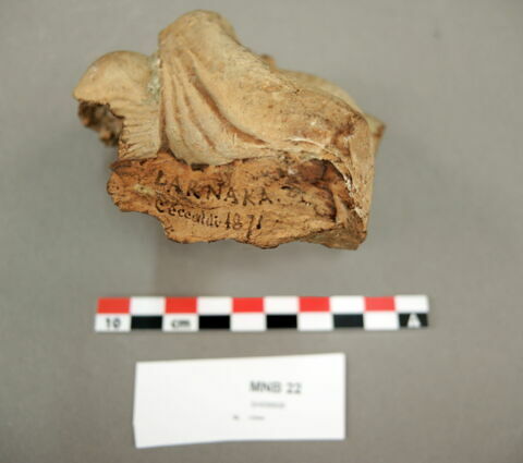 figurine, image 2/2