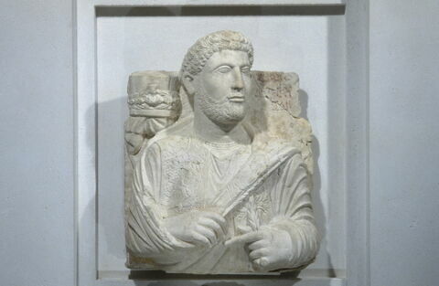 relief, image 2/4