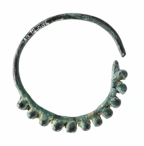 boucle d'oreille