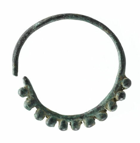 boucle d'oreille, image 2/3