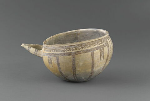 vase, image 4/4