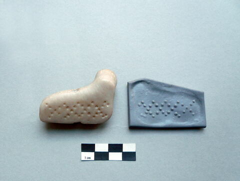 cachet, image 2/2