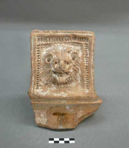 vase  ; brasero