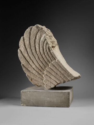 statue  ; objet funéraire