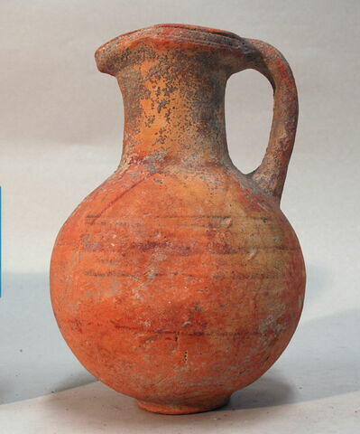 vase, image 2/2