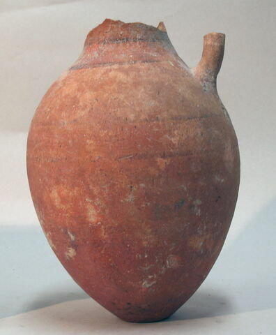 vase, image 2/2