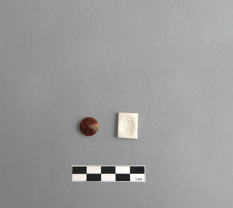 cachet, image 2/2