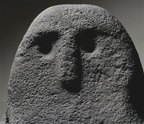 statue ; bétyle, image 6/9