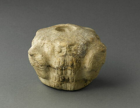 masse d'armes ; objet votif, image 2/4