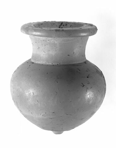 vase, image 2/3