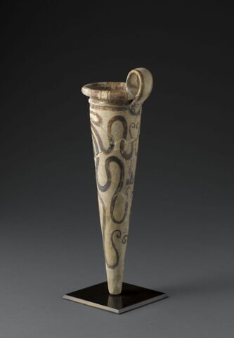 vase, image 3/10