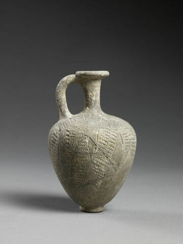 vase, image 2/3