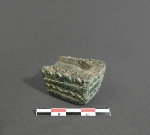 vase, image 2/2