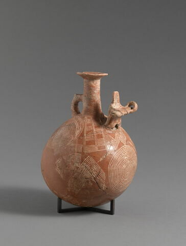 vase, image 2/6