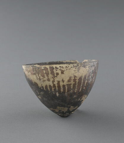 vase, image 2/2