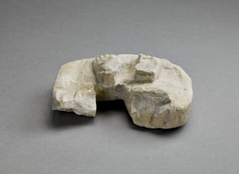 statue  ; socle, image 3/6
