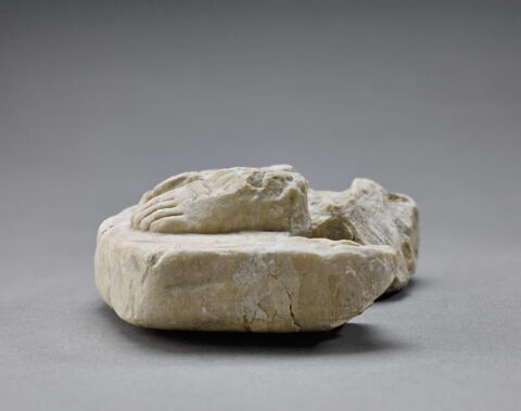 statue  ; socle, image 4/6