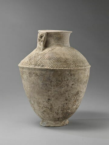 vase, image 8/16