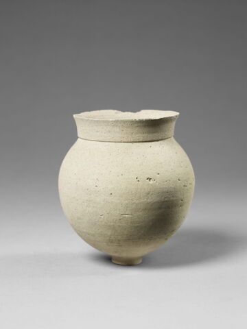 vase, image 2/3
