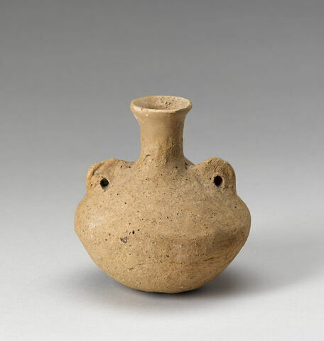 vase, image 2/3