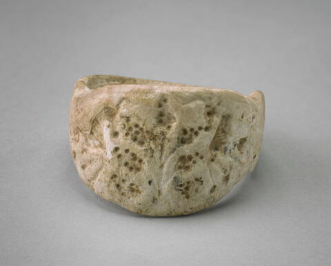 bague ; cachet