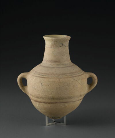 vase, image 3/4