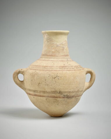 vase, image 2/4