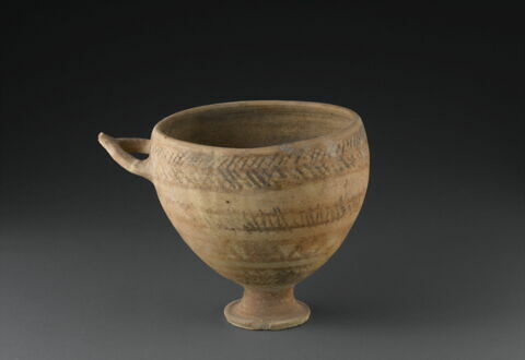 vase, image 3/4