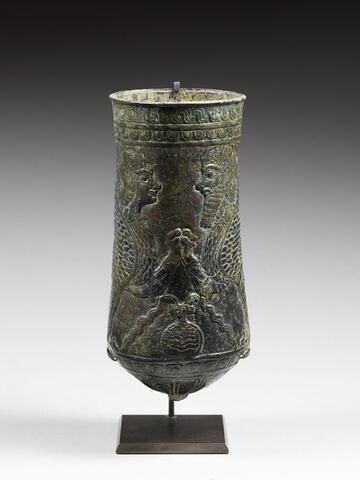 vase, image 2/6