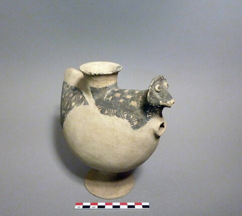 vase, image 2/4