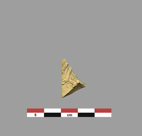 plaquette  ; incrustation de meuble