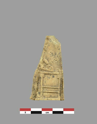 plaquette  ; incrustation de meuble
