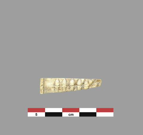 plaquette  ; incrustation de meuble