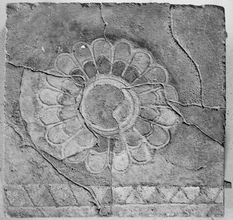 décor architectural ; carreau d'applique, image 2/2