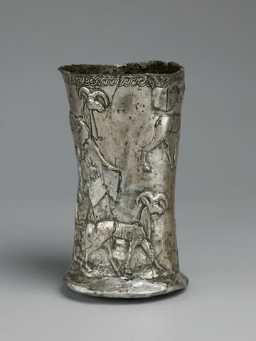 vase, image 3/6