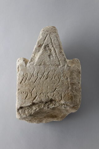 stèle ; ex-voto