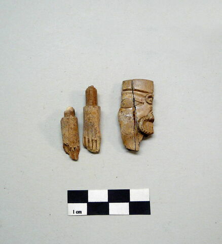 figurine, image 2/2