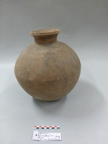 vase, image 3/4