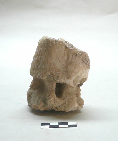 statue, image 7/8