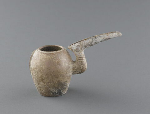 vase, image 2/3