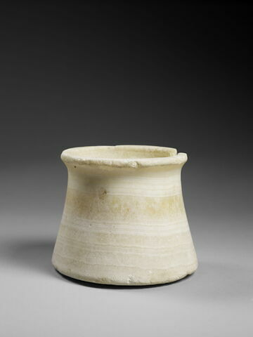 vase, image 2/5