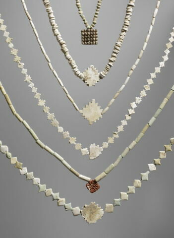collier ; perle, image 4/5