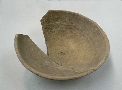 vase, image 2/2