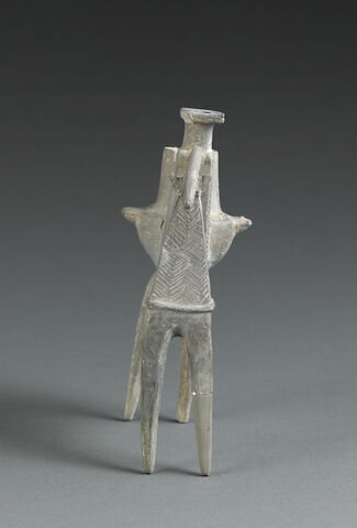 vase, image 3/3