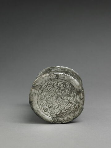 vase, image 2/6