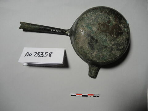 louche ; vase, image 2/2