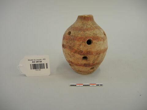 vase, image 2/3