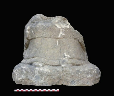 statue, image 2/3